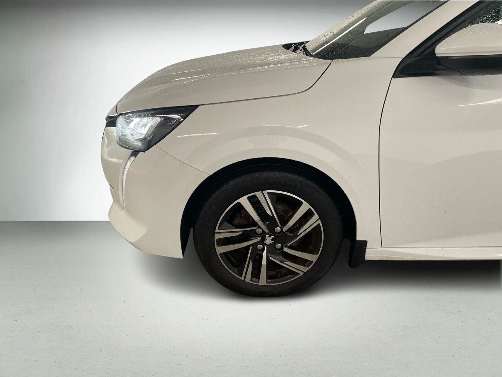 Hvid Peugeot 208 fra 2020