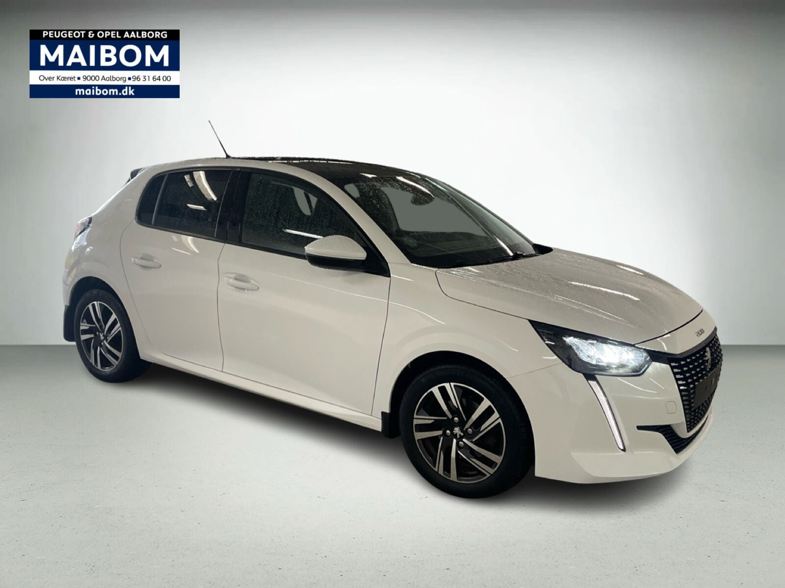 Hvid Peugeot 208 fra 2020