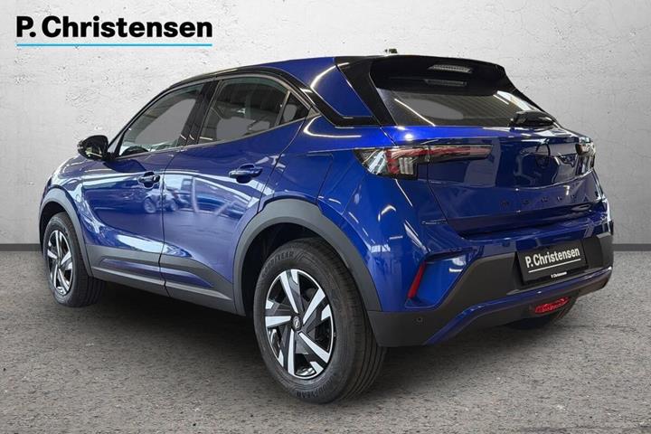 Blå Opel Mokka-e fra 2025