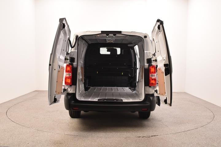 Hvid Toyota ProAce fra 2025