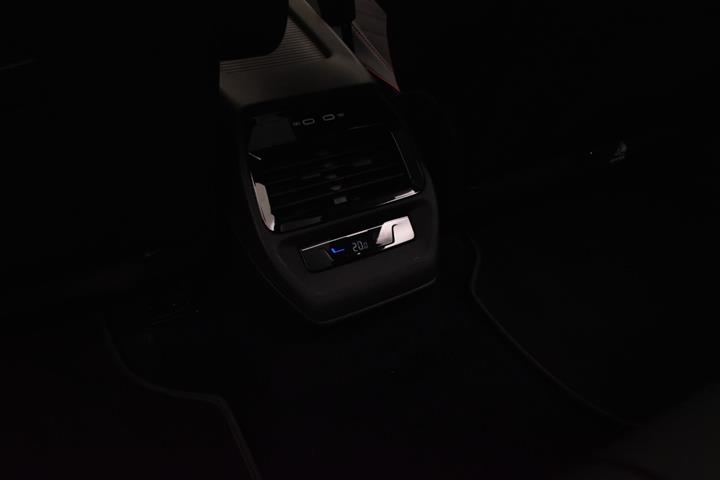 Hvid VW ID.4 fra 2023