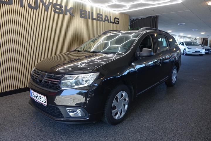 Sort Dacia Logan fra 2018 set udefra