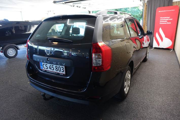 Sort Dacia Logan fra 2018