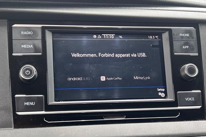 Hvid VW Transporter fra 2021