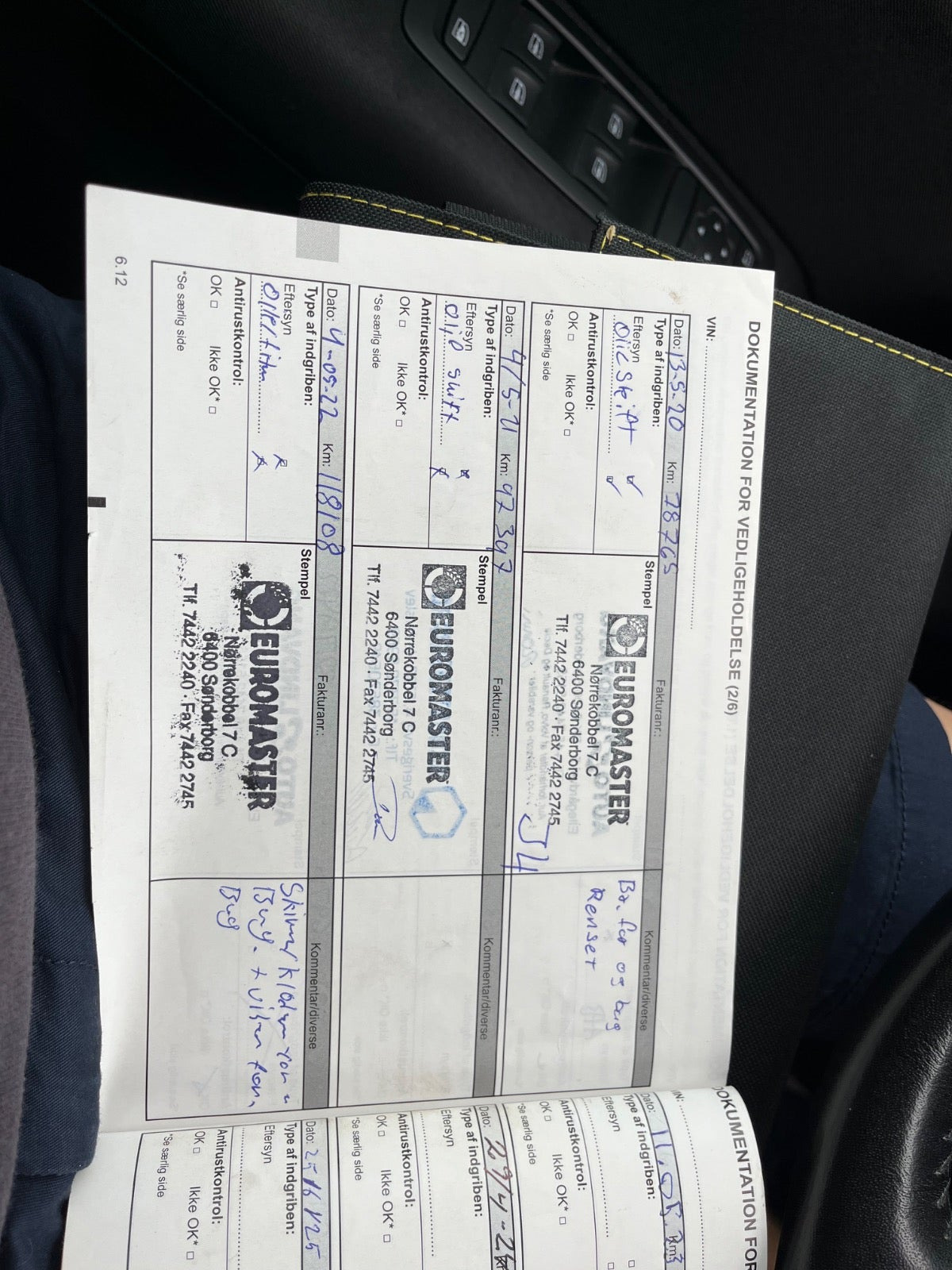 Blå Renault Megane IV fra 2017