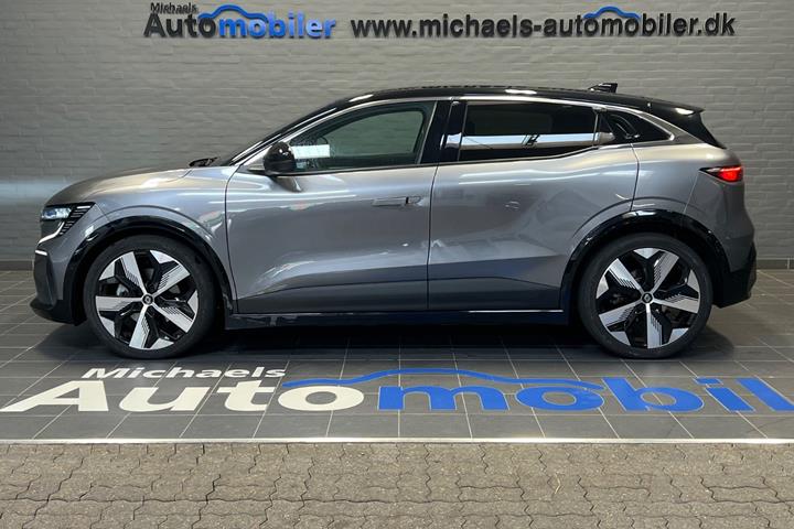 Grå Renault Megane E-Tech fra 2024