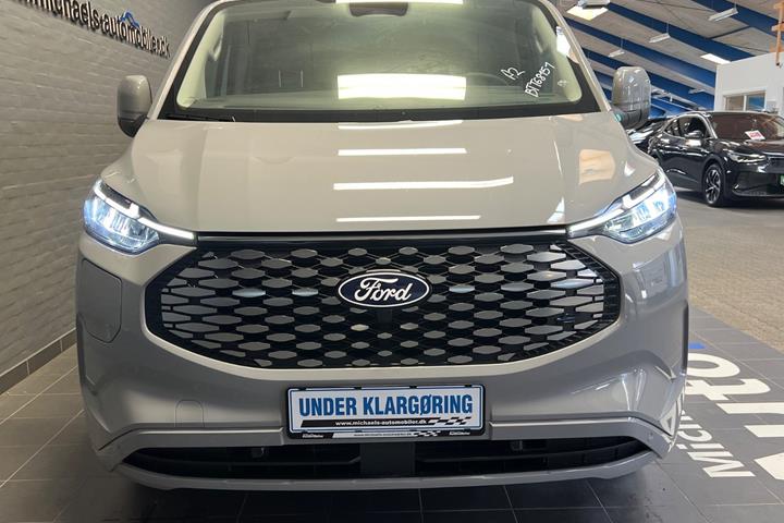 Grå Ford E-Transit Custom 320 L1 fra 2026