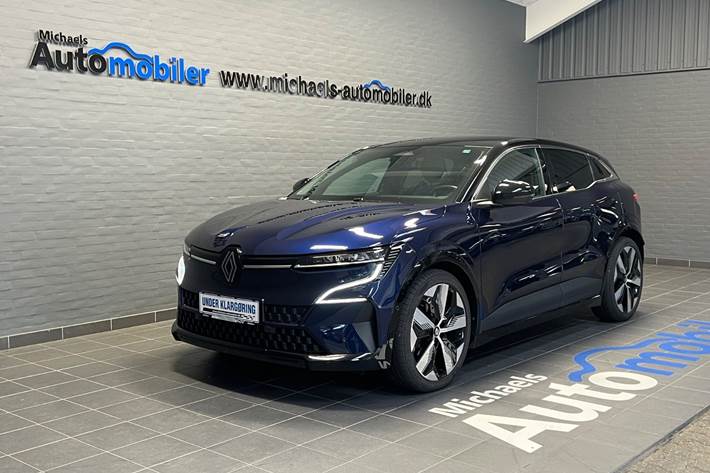 Blå Renault Megane E-Tech fra 2024