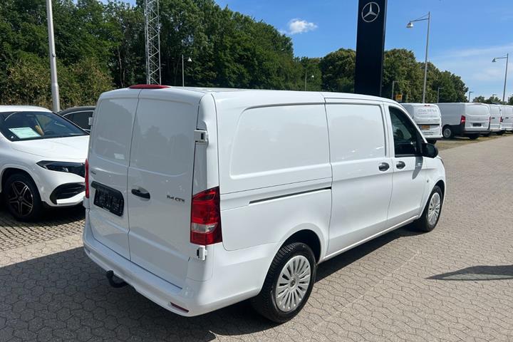 undefined Mercedes Vito 114 fra 2024