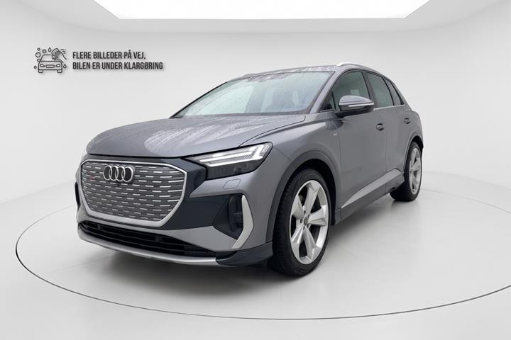 Grå Audi Q4 e-tron fra 2023