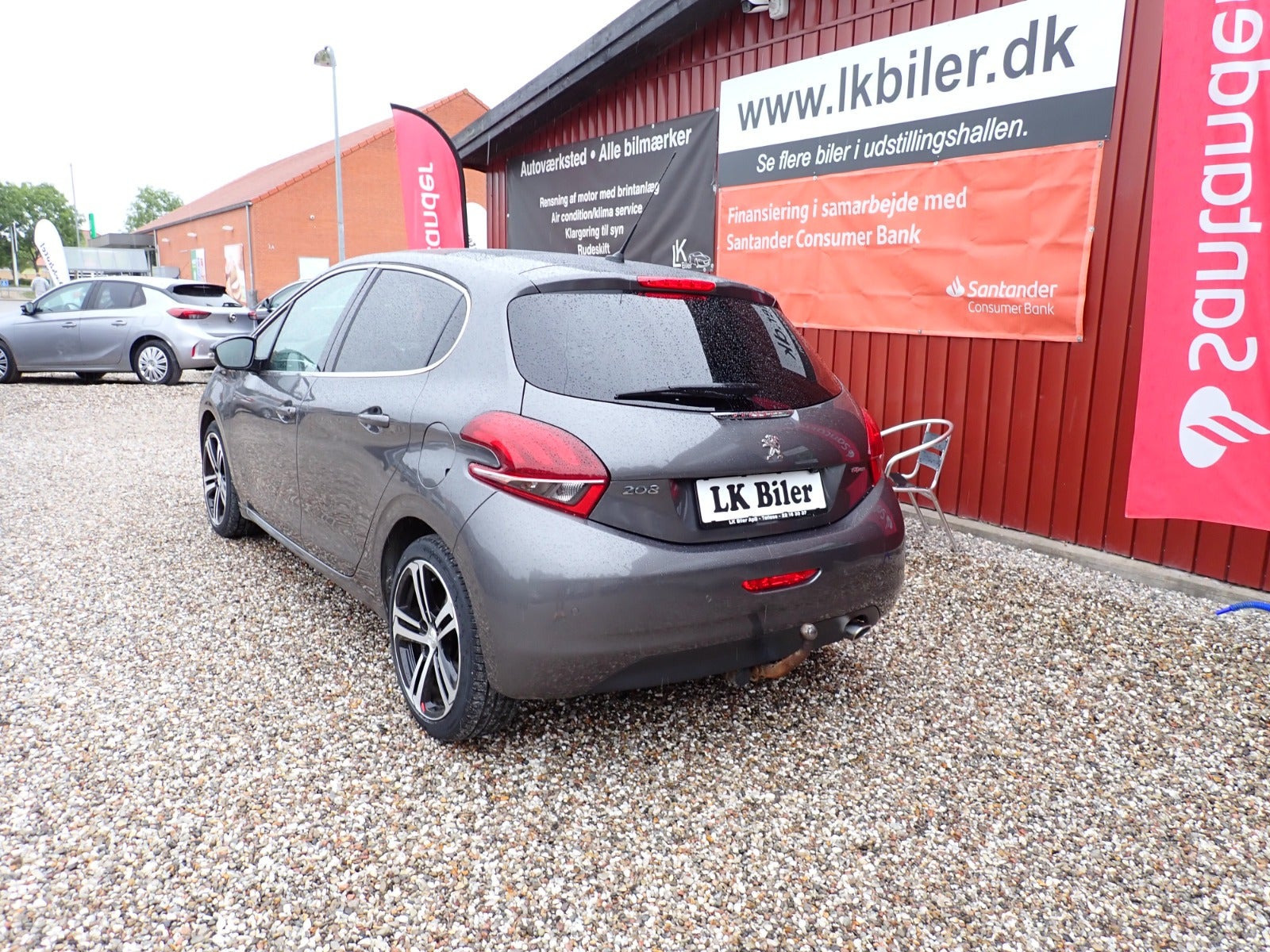 Grå Peugeot 208 fra 2018