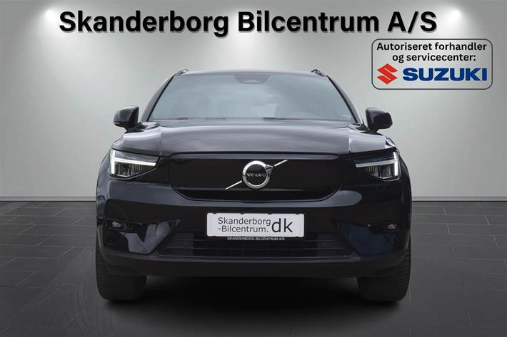 Sort Volvo XC40 fra 2023