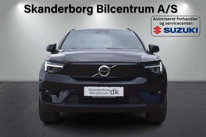 Sort Volvo XC40 fra 2023