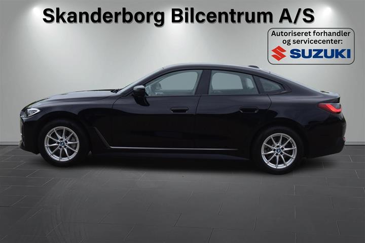 Sort BMW i4 fra 2023