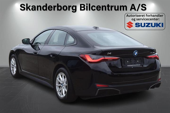 Sort BMW i4 fra 2023
