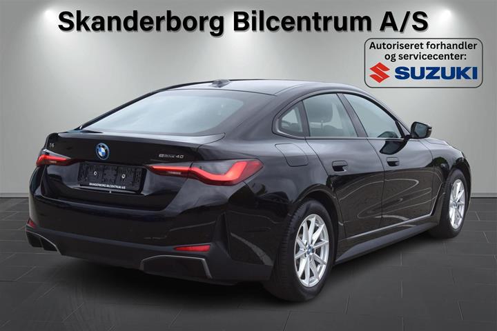Sort BMW i4 fra 2023