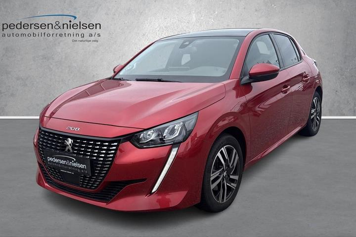 Rød Peugeot 208 fra 2020 set udefra