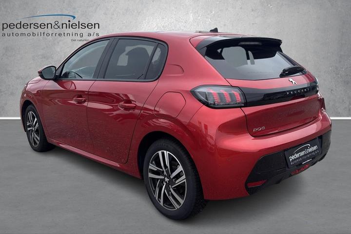 Rød Peugeot 208 fra 2020
