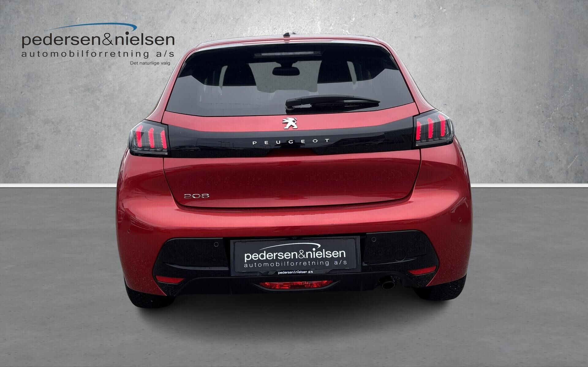 Rød Peugeot 208 fra 2020