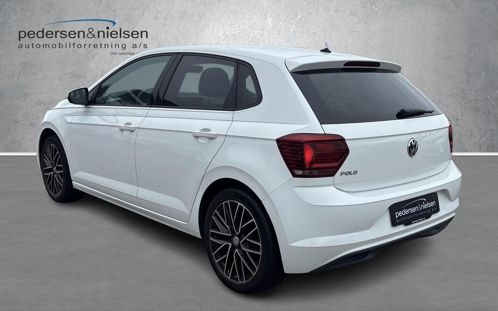 Hvid VW Polo fra 2017