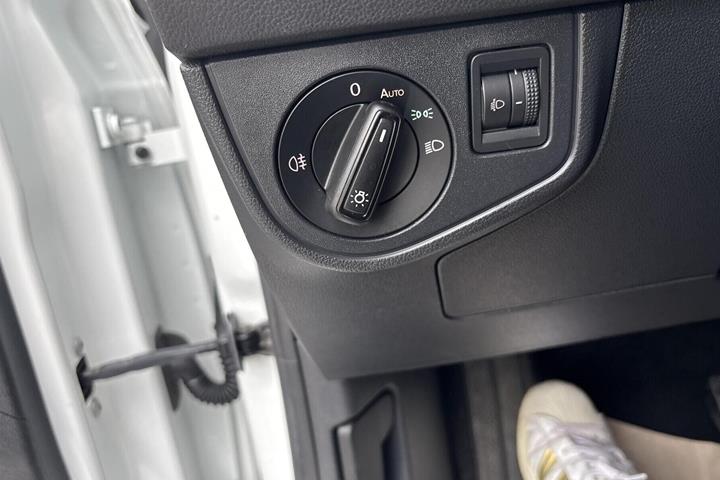 Hvid VW Polo fra 2017