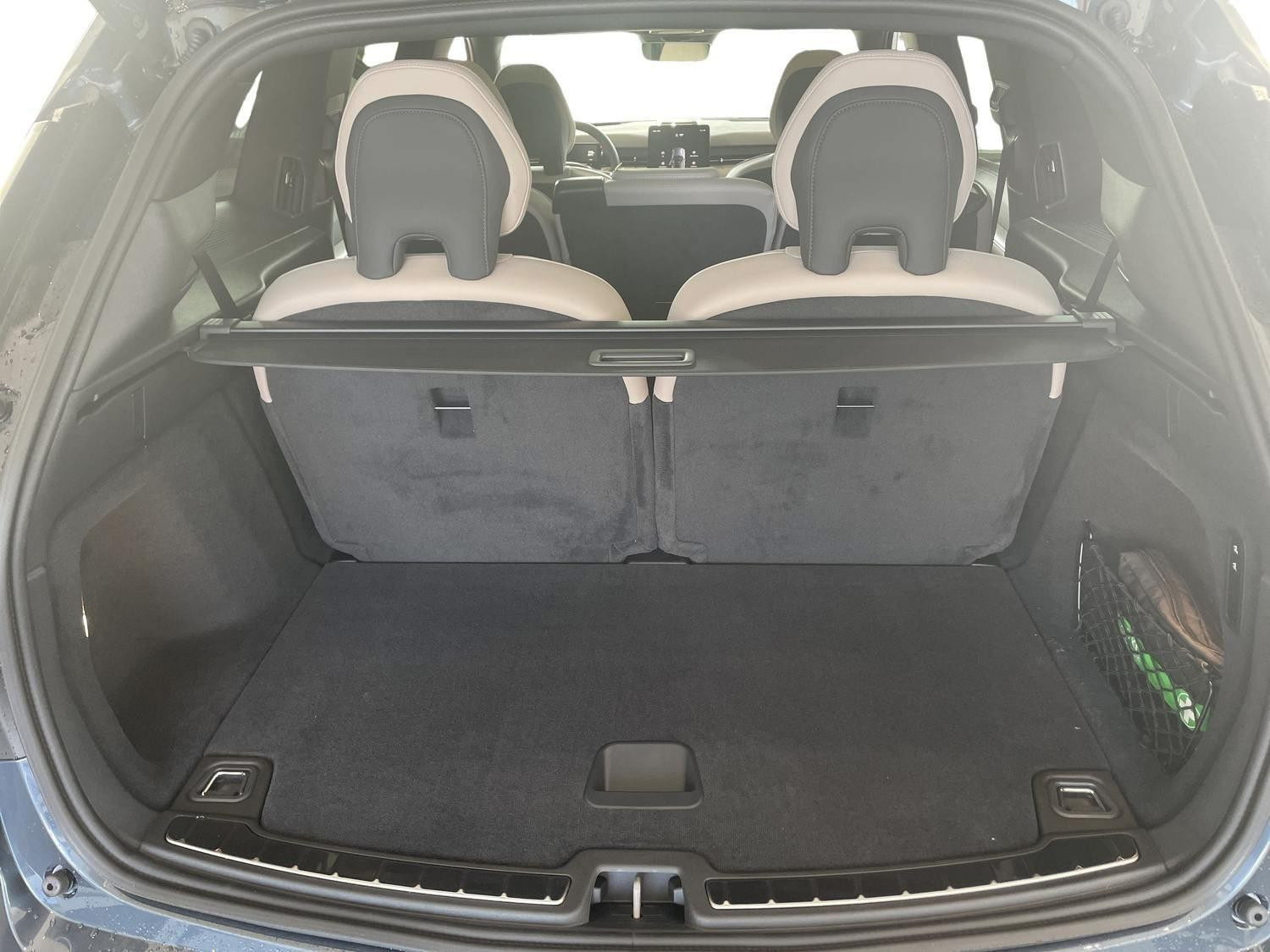 Blå Volvo EX90 fra 2025