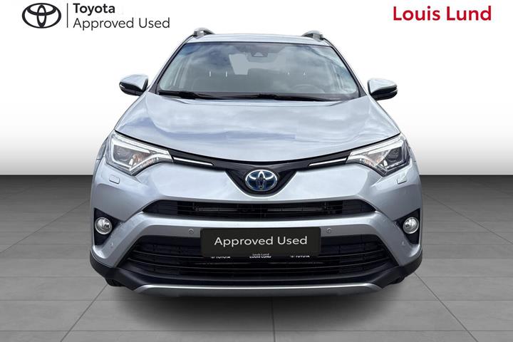 Sølv Toyota RAV4 fra 2017