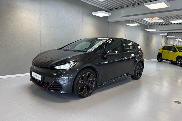 Grå Cupra Born fra 2023