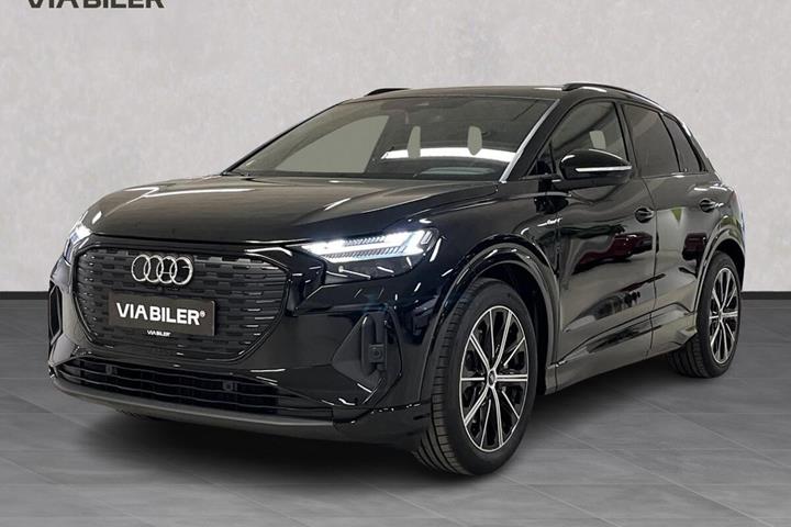 Sort Audi Q4 fra 2026 set udefra