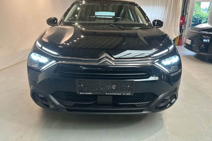 Sort Citroën C4 fra 2022