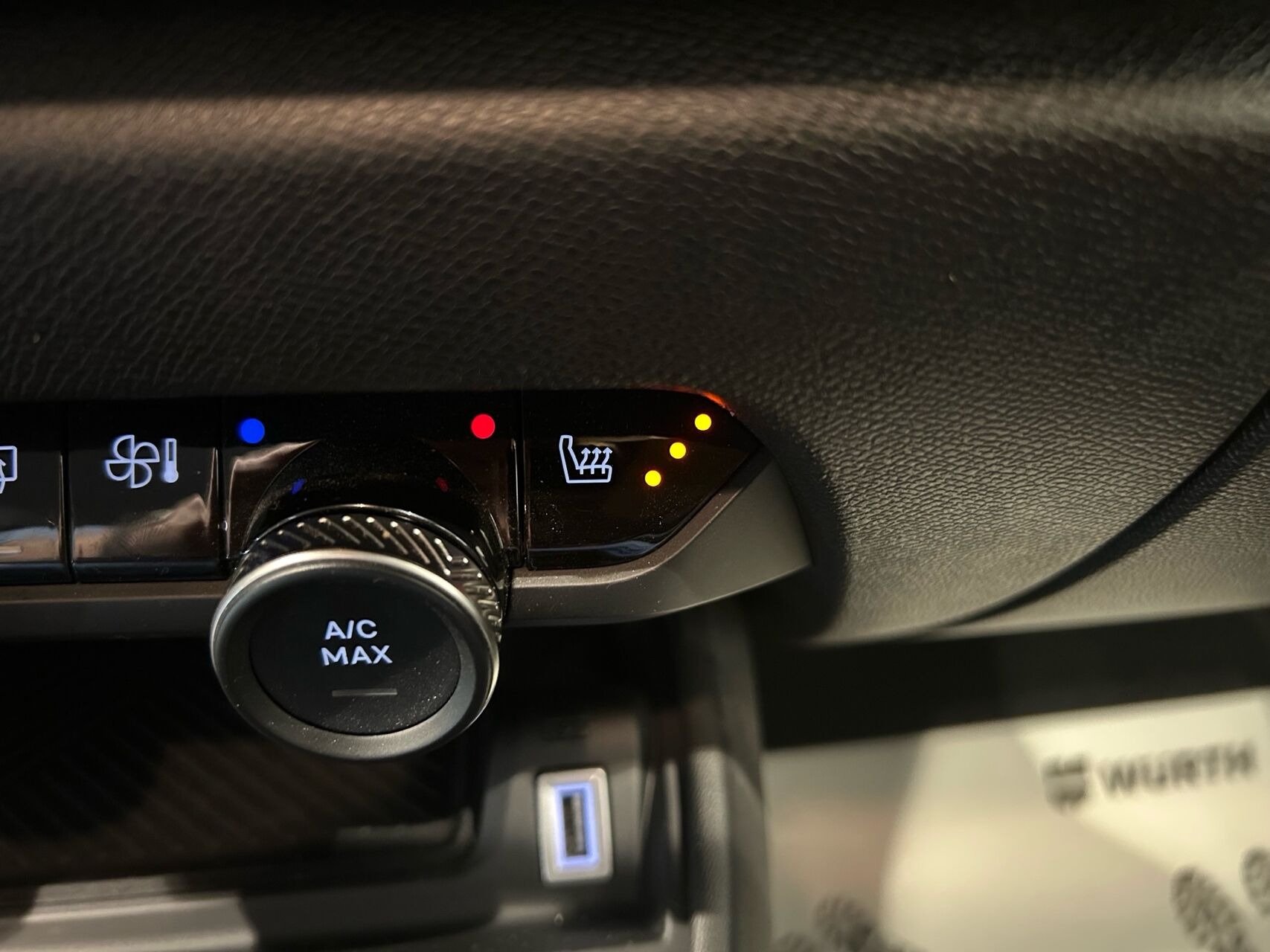 Sort Citroën C4 fra 2022