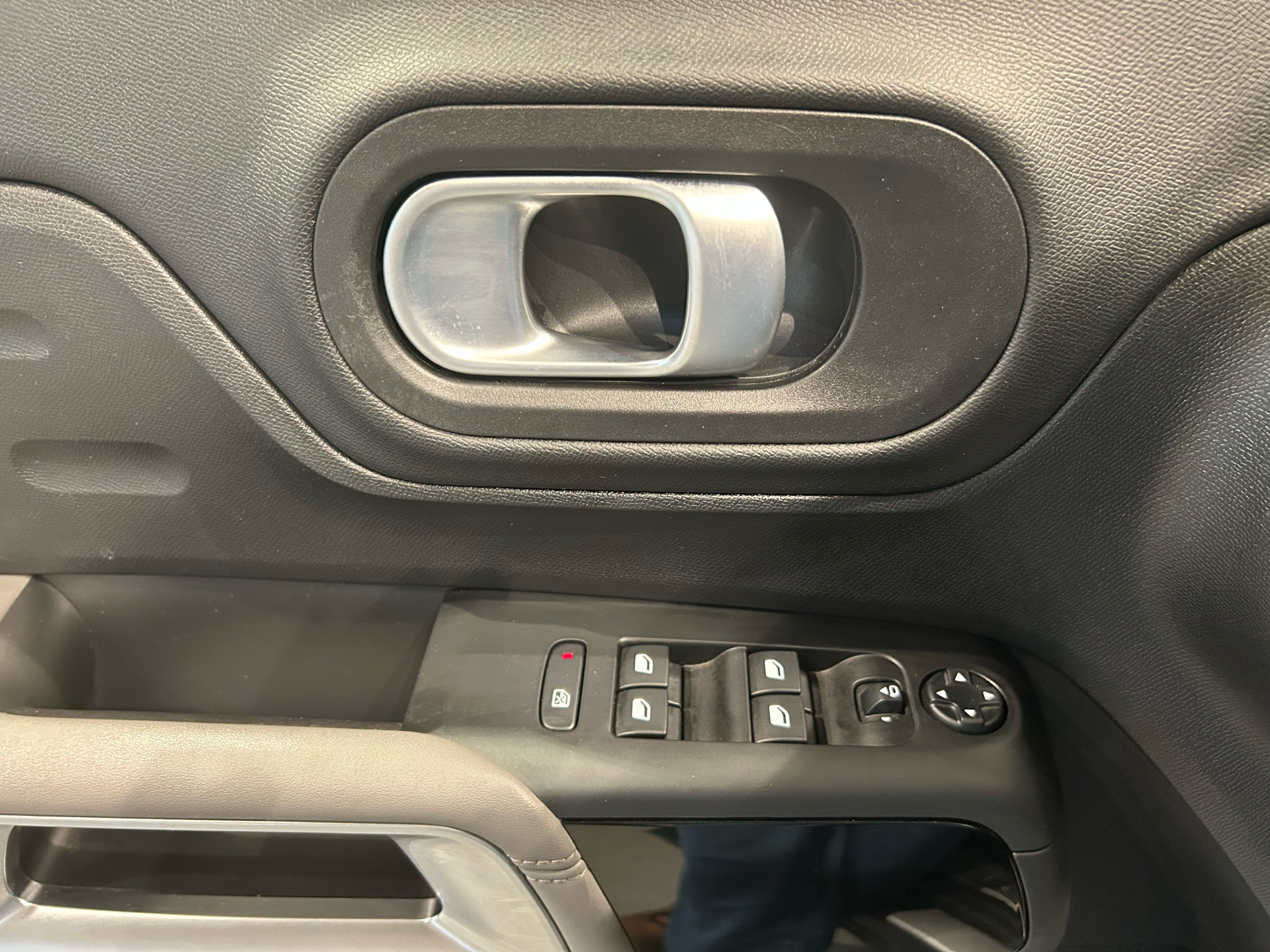 Grå Citroën C5 Aircross fra 2021