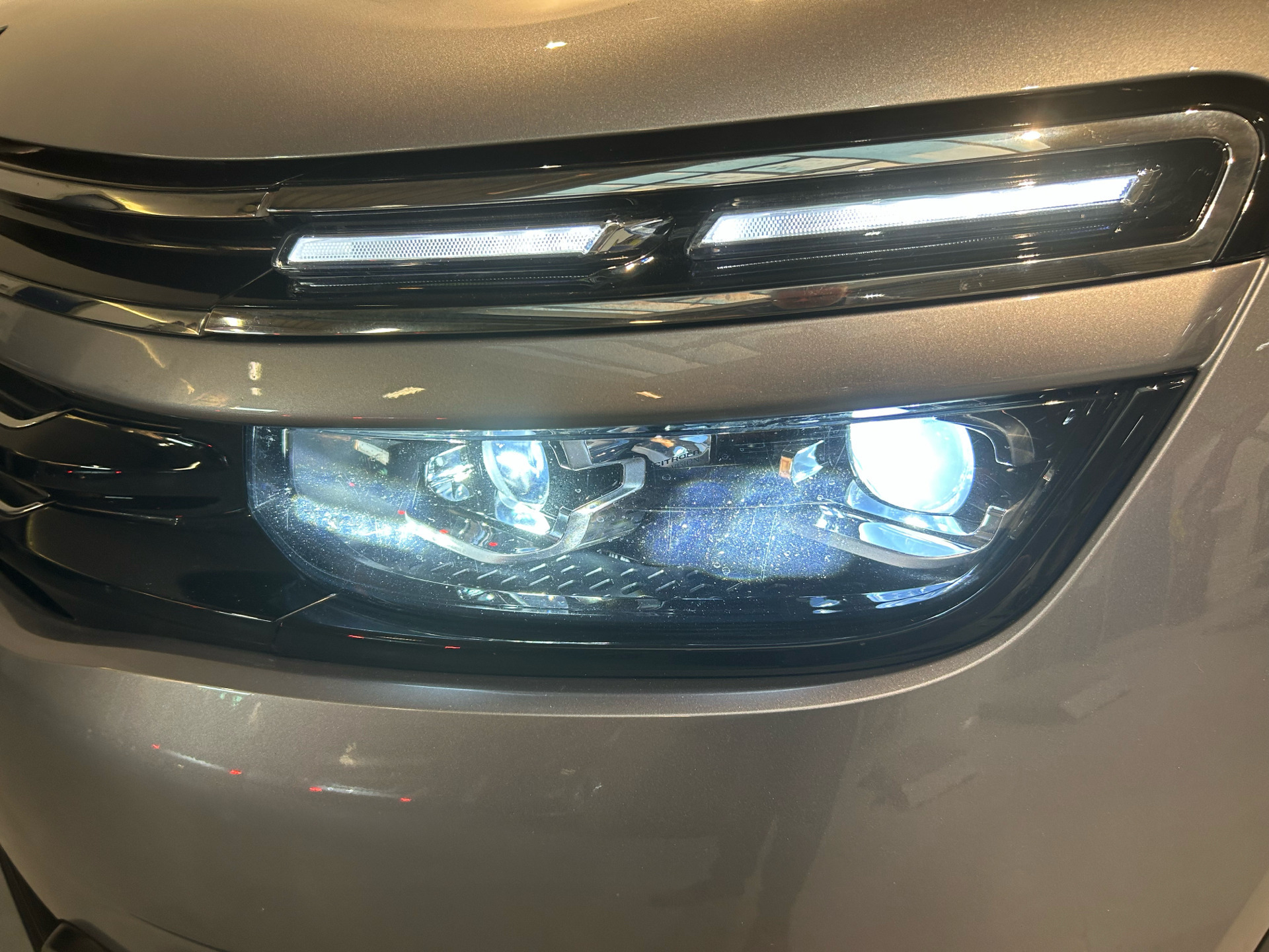 Grå Citroën C5 Aircross fra 2021