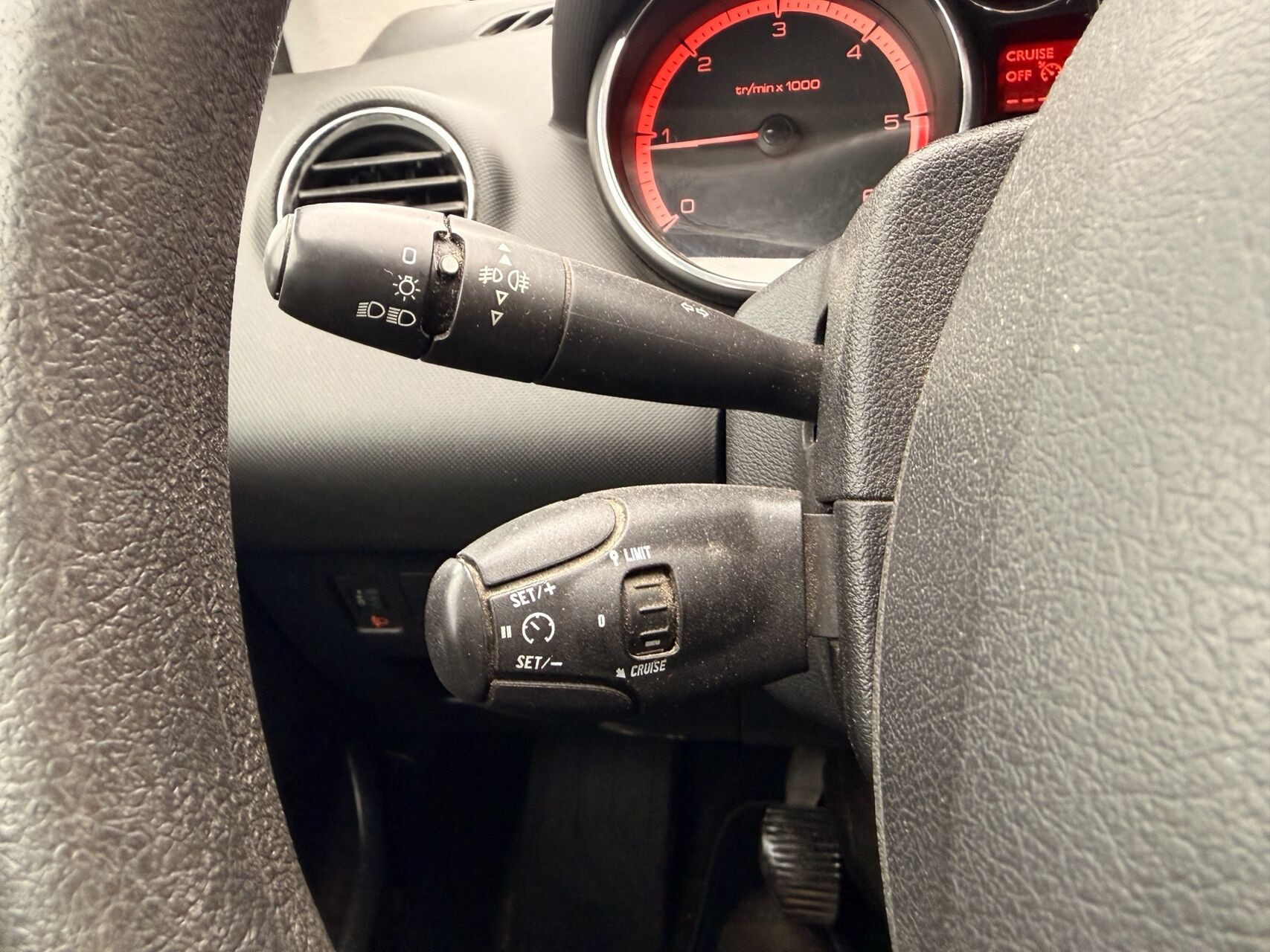 Sort Peugeot 308 fra 2011