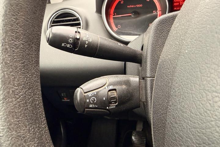 Sort Peugeot 308 fra 2011