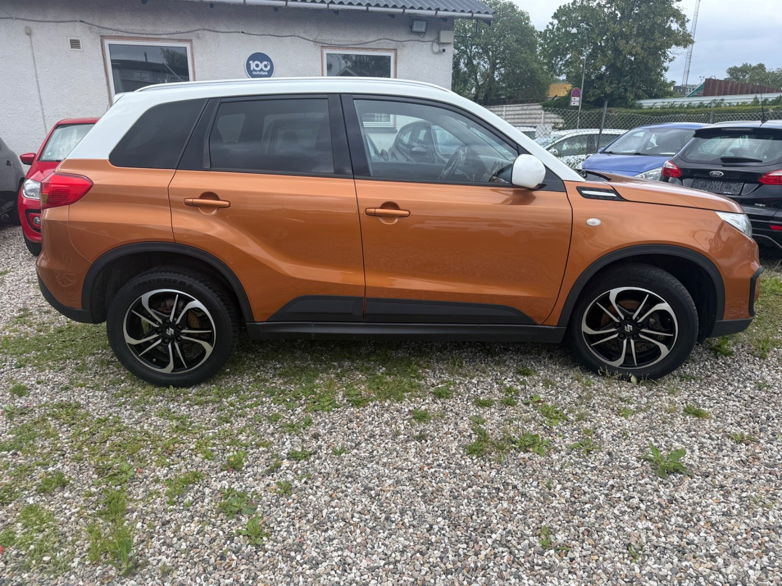 Bronze Suzuki Vitara fra 2015