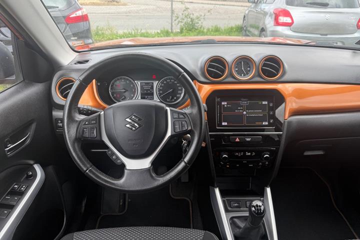 Bronze Suzuki Vitara fra 2015