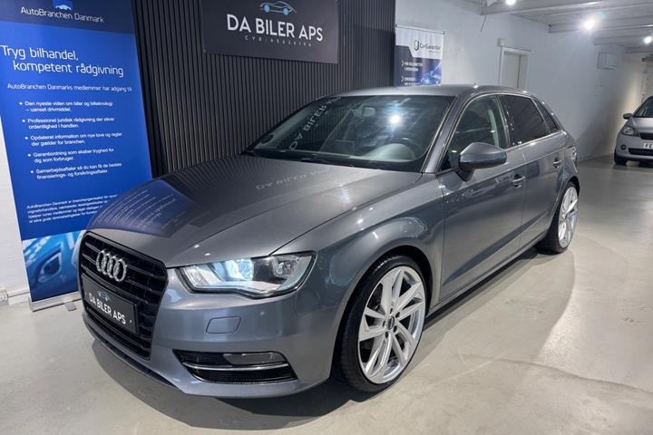 undefined Audi A3 fra 2015 set udefra