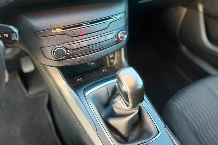 undefined Peugeot 308 fra 2014