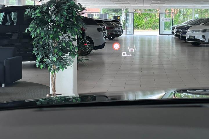 Sort Audi e-tron fra 2023