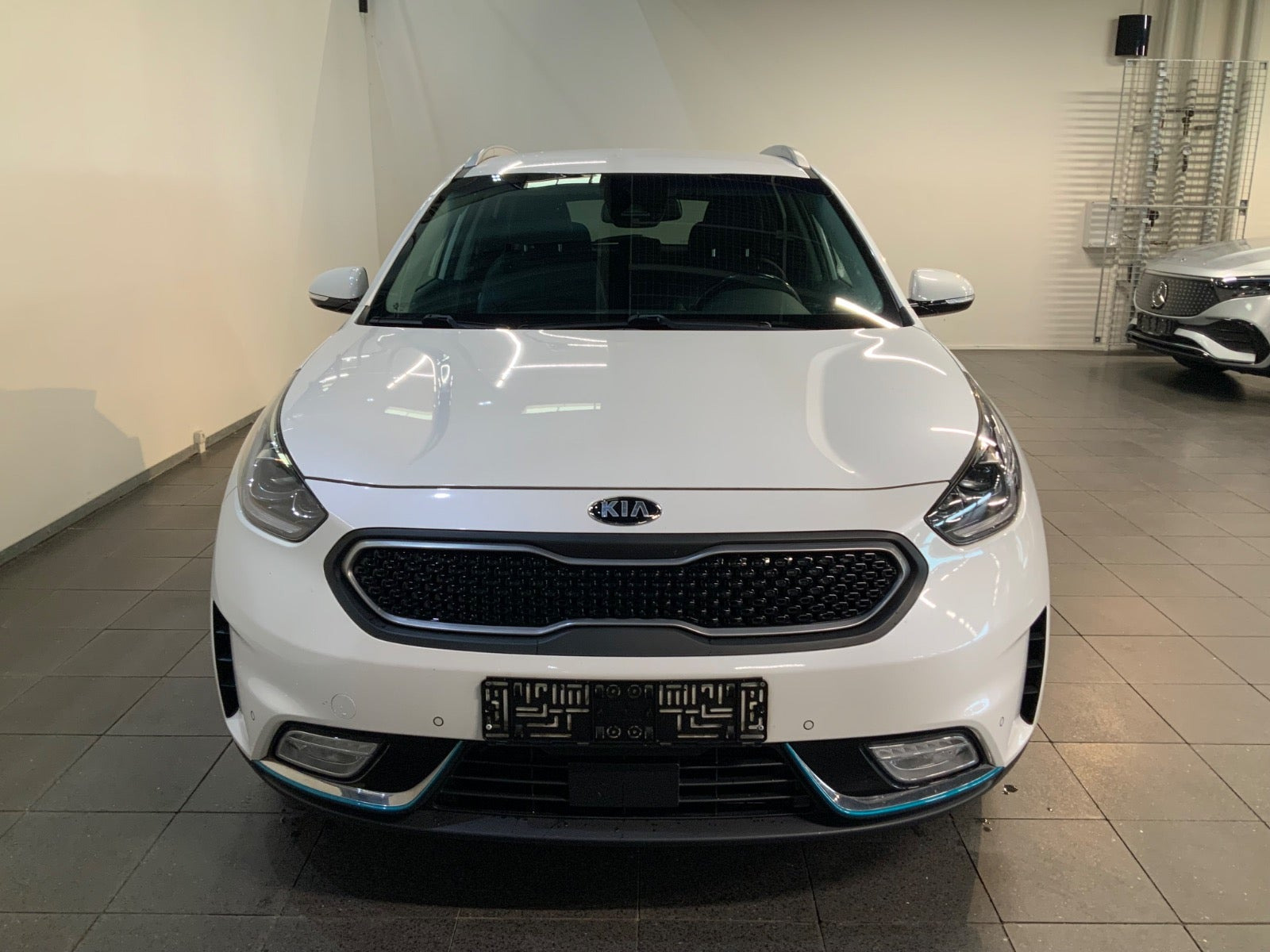 Hvid Kia Niro fra 2018