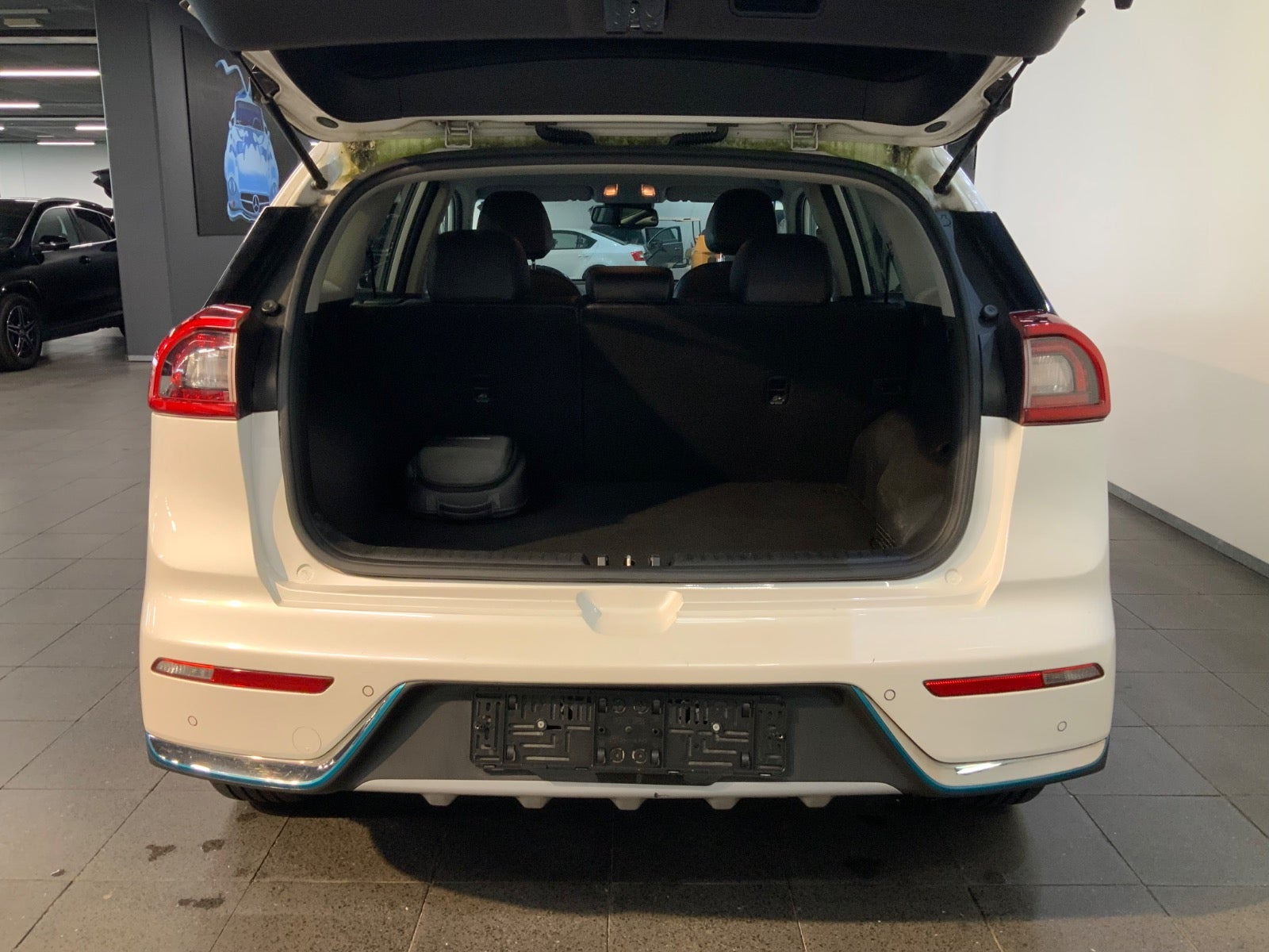 Hvid Kia Niro fra 2018