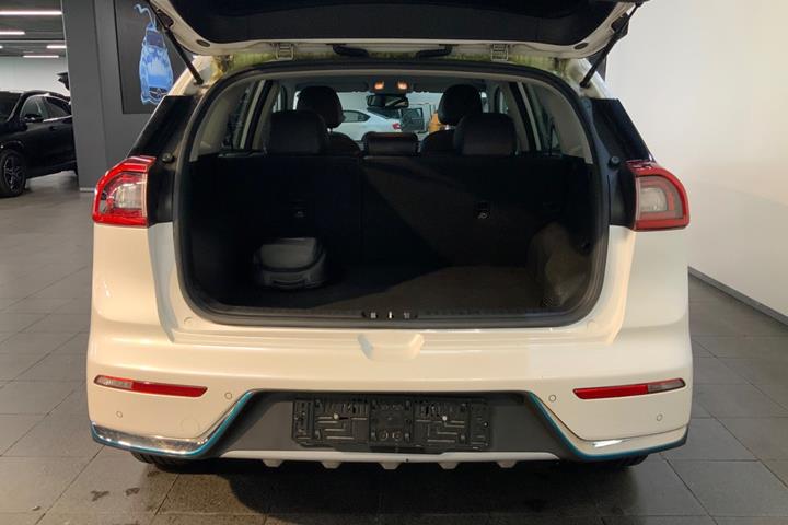 Hvid Kia Niro fra 2018