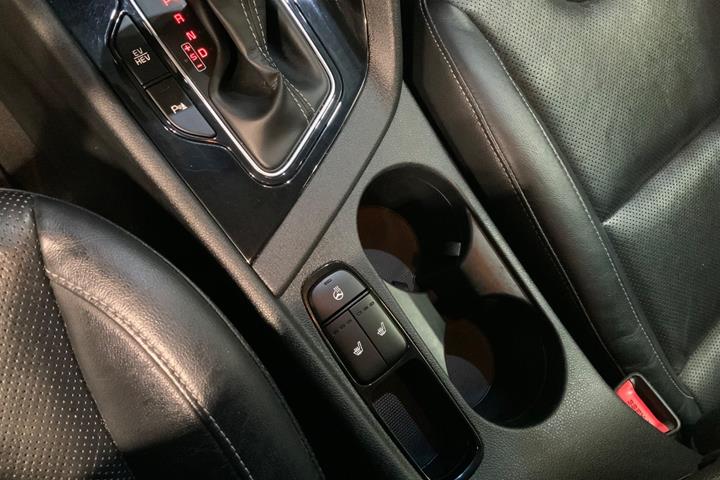 Hvid Kia Niro fra 2018