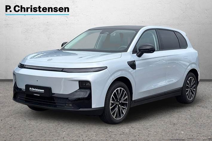 Sølv Leapmotor B10 fra 2025