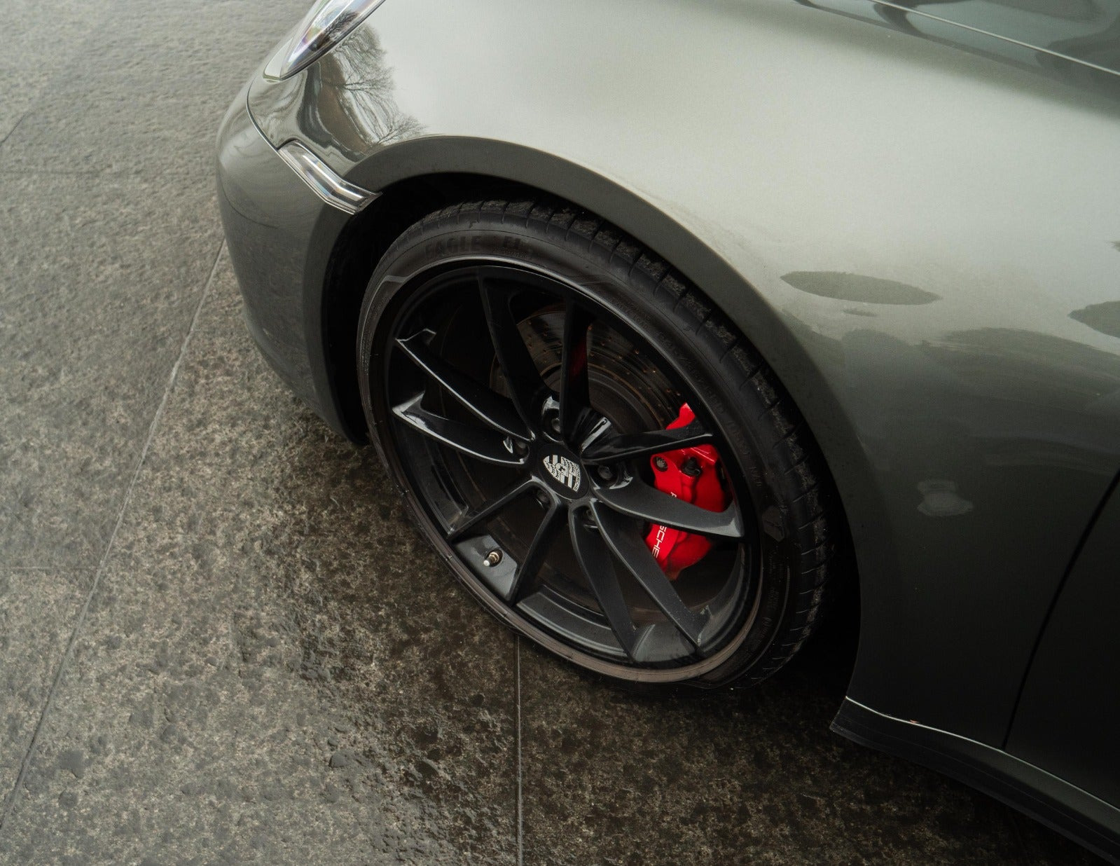 Grøn Porsche 911 Carrera S fra 2019