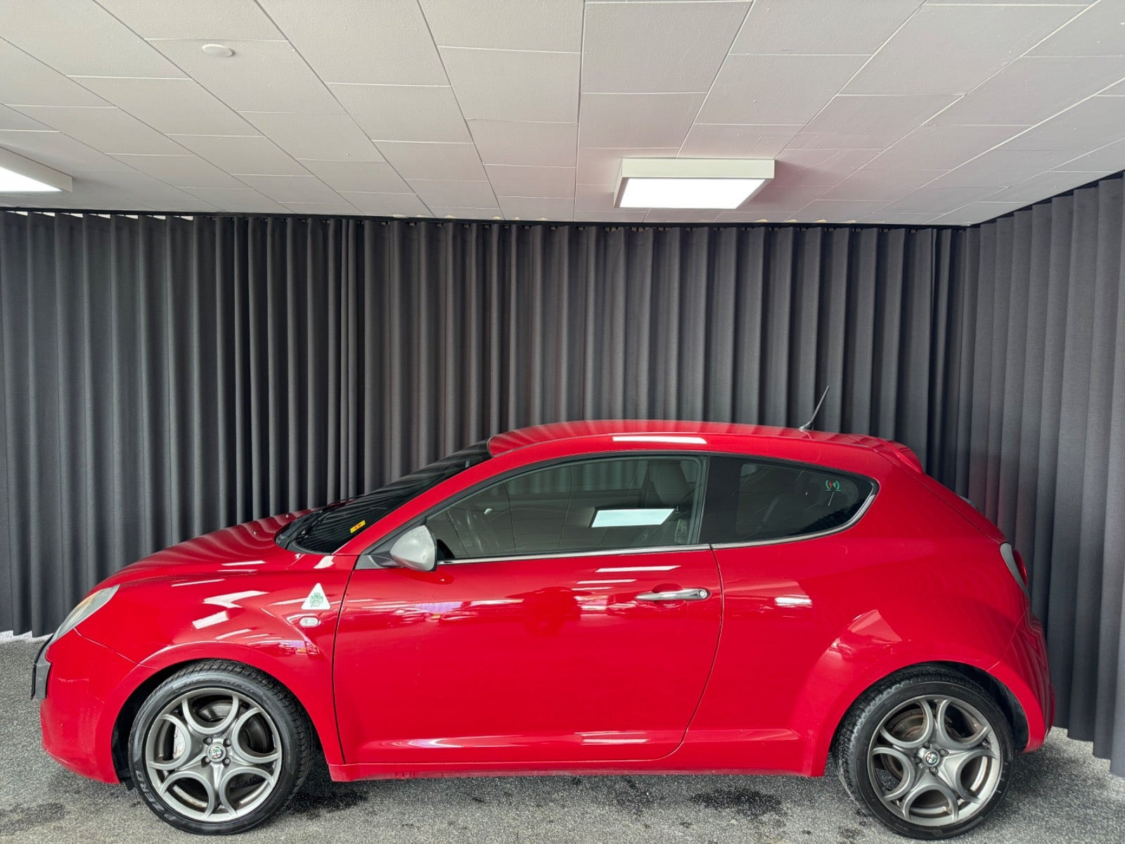 undefined Alfa Romeo MiTo fra 2010 set udefra