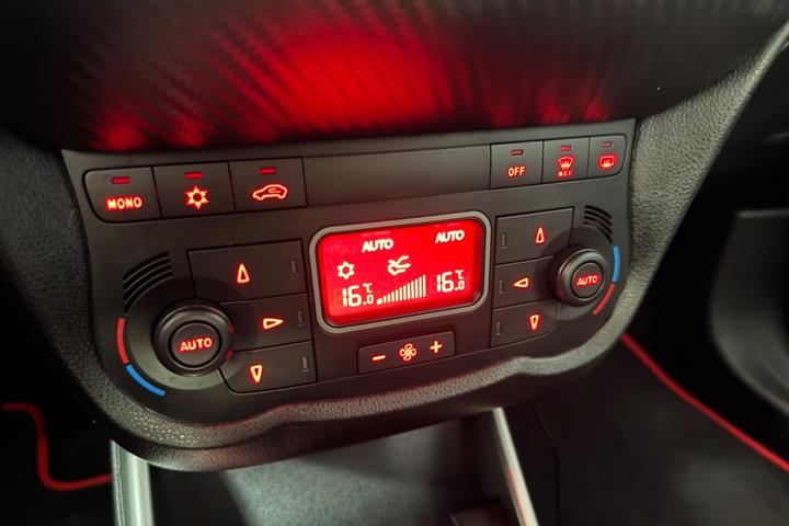undefined Alfa Romeo MiTo fra 2010 set indefra