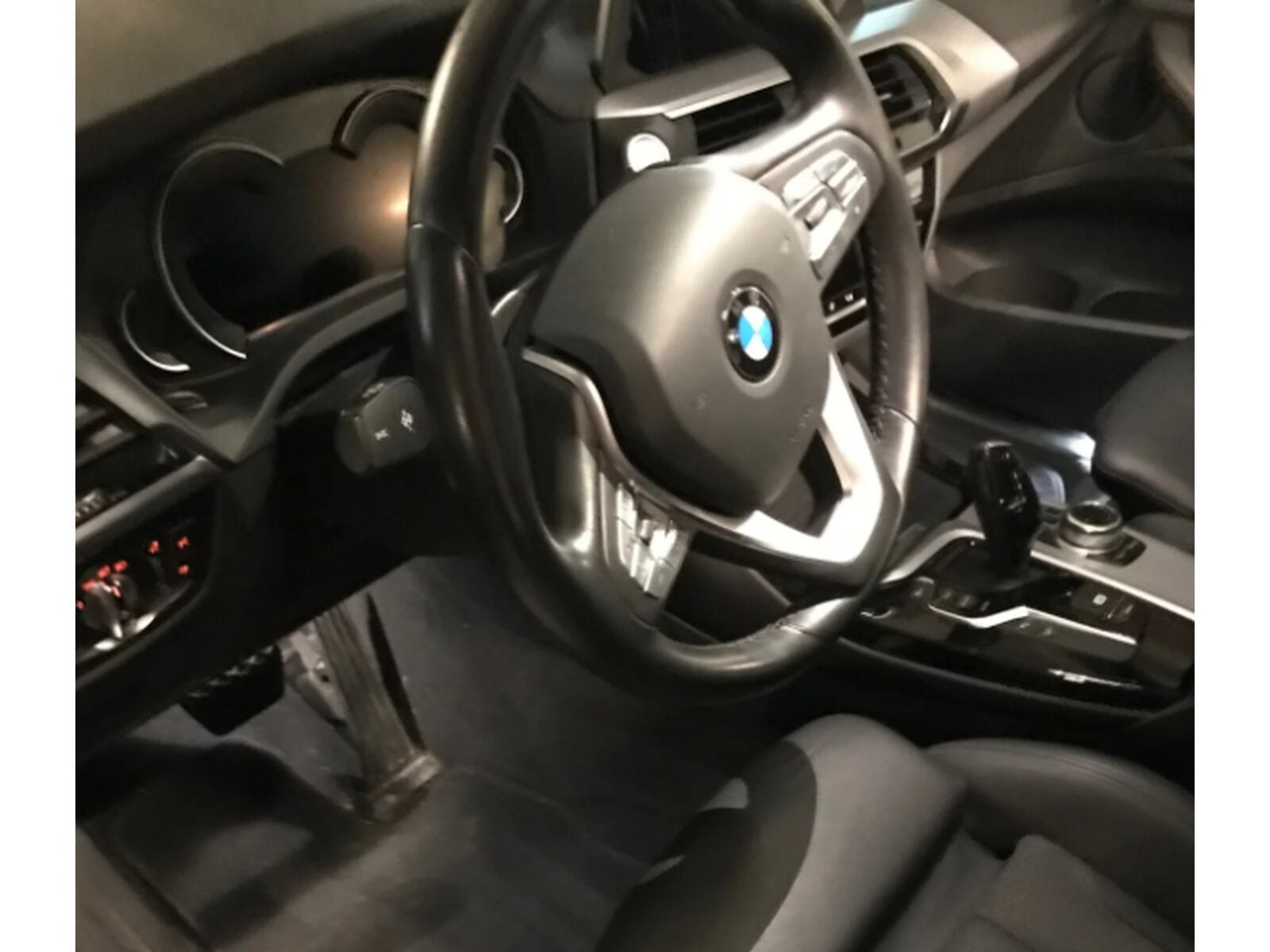 Grå BMW X3 fra 2019