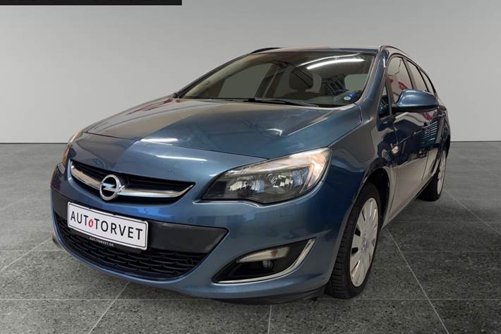 Blå Opel Astra fra 2013